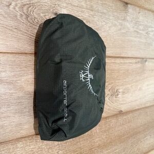 Osprey transporter small green